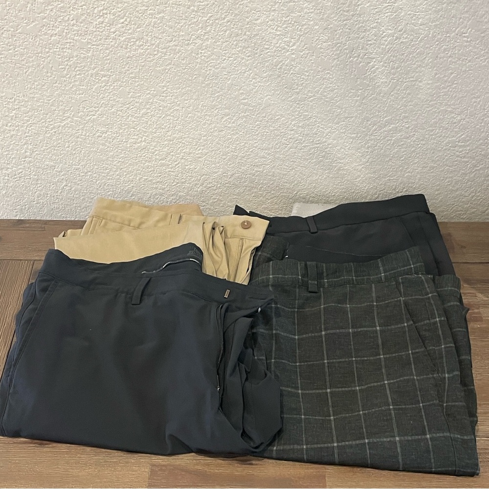 Bundle of 4 size 38 x 34 Nike Golf Pants in Black and Tan Gray